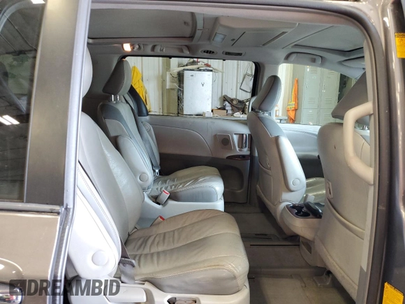 2013 Toyota Sienna XLE with VIN 5TDDK3DC7DS062614, listed as a Copart auction lot 60048005 with 230,228 mi miles and Non repairable. Bid and sale history available at DreamBid. Image 11.