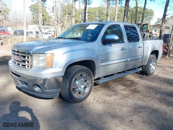 2011 GMC Sierra 1500 SLE with VIN 3GTP1VE08BG303883, listed as a IAAI auction lot 41448142 with 224,788 mi miles. Bid and sale history available at carsss.com. Image 2.