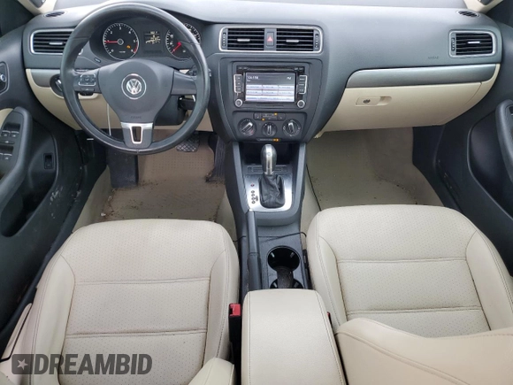 2014 Volkswagen Jetta TDI w/Premium/Nav with VIN 3VWLL7AJ2EM415889, listed as a Copart auction lot 53643425 with 174,183 mi miles and Salvage title. Bid and sale history available at DreamBid. Image 8.