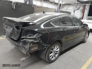 2020 Ford Fusion SE with VIN 3FA6P0HD6LR150833, listed as a IAAI auction lot 41724416 with 113,061 mi miles. Bid and sale history available at carsss.com. Image 4.