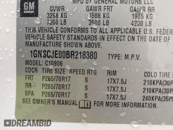 2011 Chevrolet Suburban LT with VIN 1GNSCJE00BR218380, listed as a IAAI auction lot 41628402 with 133,394 mi miles. Bid and sale history available at carsss.com. Image 9.