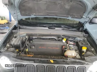 2016 Jeep Renegade Trailhawk z VIN ZACCJBCT4GPD56550, wystawiony jako Copart lot #51323725 z przebiegiem 207 584 mil mil oraz Szkoda całkowita • Salvage title. Historia ofert i sprzedaży dostępna na DreamBid. Obrazek 13.