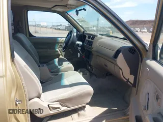 1998 Nissan Frontier XE z VIN 1N6DD26S3WC335378, wystawiony jako IAAI lot #42384698 z przebiegiem 180 306 mil mil oraz . Historia ofert i sprzedaży dostępna na DreamBid. Obrazek 5.