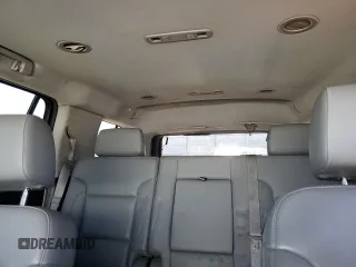 2015 Chevrolet Tahoe LT z VIN 1GNSKBKC1FR653146, wystawiony jako Copart lot #57860775 z przebiegiem 210 348 mil mil oraz Szkoda całkowita • Salvage title. Historia ofert i sprzedaży dostępna na DreamBid. Obrazek 10.