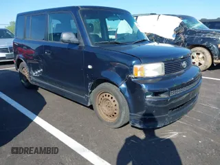 2005 Scion xB with VIN JTLKT324250190235, listed as a IAAI auction lot 41999641 with 170,243 mi miles. Bid and sale history available at carsss.com. Image 1.