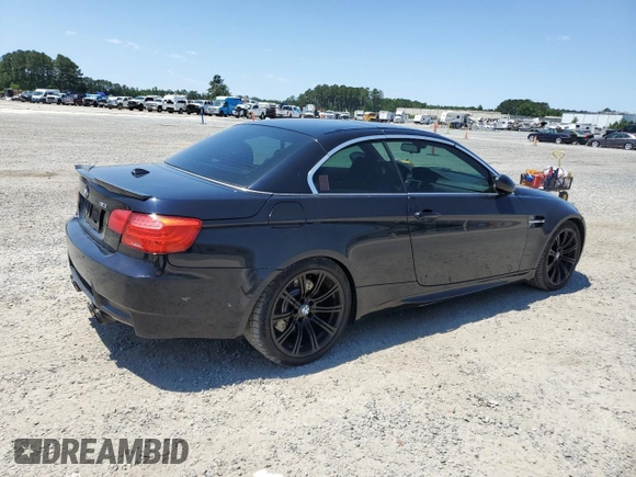 2011 BMW M3 z VIN WBSDX9C55BE784246, wystawiony jako Copart lot #58128355 z przebiegiem 125 245 mil mil oraz Tytuł czysty. Historia ofert i sprzedaży dostępna na DreamBid. Obrazek 3.