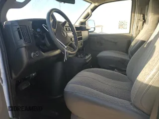 2024 GMC Savana Cargo Van with VIN 1GTW7AFP4R1100447, listed as a Copart auction lot 42630055 with 19,129 mi miles and Salvage Title. Bid and sale history available at carsss.com. Image 7.