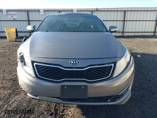 2013 Kia Optima SX w/Limited Pkg with VIN 5XXGR4A67DG191290, listed as a IAAI auction lot 41864684 with 136,525 mi miles. Bid and sale history available at carsss.com. Image 13.