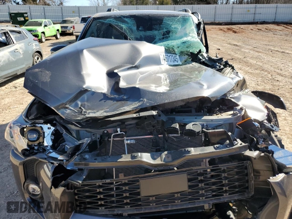 2022 Toyota 4Runner SR5 with VIN JTEMU5JR8N6070247, listed as a Copart auction lot 46717345 with Not provided miles and Salvage title. Bid and sale history available at DreamBid. Image 12.