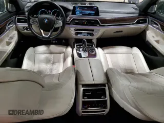 2017 BMW 7 Series ALPINA B7 xDrive with VIN WBA7F2C32HG422835, listed as a Copart auction lot 50741885 with 130,607 mi miles and Non repairable. Bid and sale history available at DreamBid. Image 8.