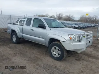 2010 Toyota Tacoma z VIN 5TEUU4EN9AZ722716, wystawiony jako IAAI lot #41692904 z przebiegiem 265 471 mil mil oraz . Historia ofert i sprzedaży dostępna na DreamBid. Obrazek 1.