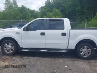 2007 Ford F-150 XLT z VIN 1FTRW12W67FB50327, wystawiony jako IAAI lot #42400863 z przebiegiem 231 181 mil mil oraz . Historia ofert i sprzedaży dostępna na DreamBid. Obrazek 14.