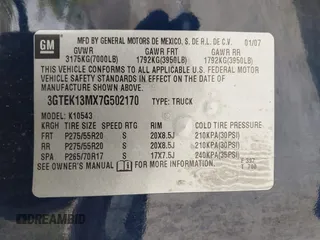 2007 GMC Sierra 1500 SLT z VIN 3GTEK13MX7G502170, wystawiony jako IAAI lot #42050534 z przebiegiem 134 289 mil mil oraz . Historia ofert i sprzedaży dostępna na DreamBid. Obrazek 9.