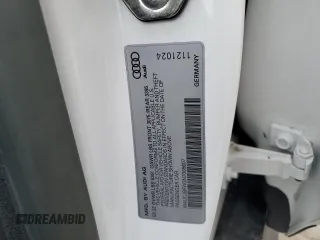 2022 Audi e-tron GT Premium Plus z VIN WAUCJBFW3N7008607, wystawiony jako Copart lot #46582463 z przebiegiem 5996 mil mil oraz . Historia ofert i sprzedaży dostępna na DreamBid. Obrazek 13.