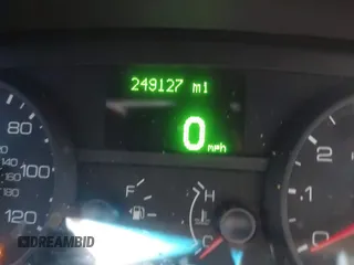 2007 Ford Crown Victoria LX с VIN 2FAFP74V07X151541, выставлен на аукционе IAAI как лот 41474660 с пробегом 249 127 миль миль и . История ставок и продаж доступна на DreamBid. Изображение 7.