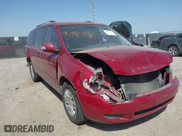 2012 Kia Sedona LX with VIN KNDMG4C70C6463190, listed as a IAAI auction lot 41781336 with 179,860 mi miles. Bid and sale history available at carsss.com. Image 1.