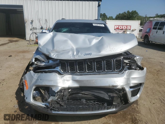 2023 Jeep Grand Cherokee Limited with VIN 1C4RJGBG1P8902983, listed as a Copart auction lot 53397875 with 35,288 mi miles and Salvage title. Bid and sale history available at DreamBid. Image 5.