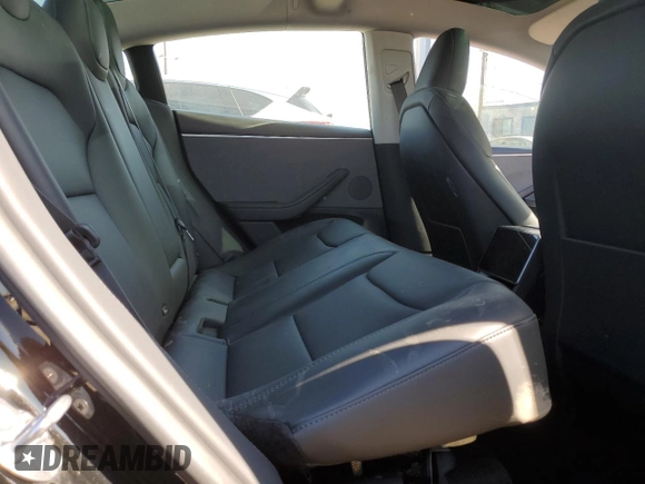 2025 Tesla Model 3 Long Range with VIN 5YJ3E1EA0SF902836, listed as a Copart auction lot 49674245 with 3,302 mi miles and Salvage Title. Bid and sale history available at DreamBid. Image 10.