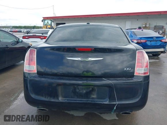 2013 Chrysler 300 with VIN 2C3CCABT4DH727357, listed as a IAAI auction lot 41910120 with 232,421 mi miles. Bid and sale history available at carsss.com. Image 16.