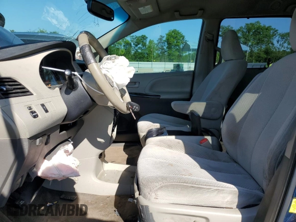 2011 Toyota Sienna LE AAS с VIN 5TDKK3DC9BS151475, выставлен на аукционе Copart как лот 54711715 с пробегом 179 100 миль миль и Списание • Salvage title. История ставок и продаж доступна на DreamBid. Изображение 7.