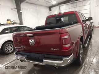 2020 Ram 1500 Laramie z VIN 1C6SRFJT5LN109384, wystawiony jako IAAI lot #42290125 z przebiegiem 73 629 mil mil oraz . Historia ofert i sprzedaży dostępna na DreamBid. Obrazek 17.
