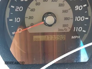 2004 Toyota 4Runner SR5 with VIN JTEBU14R340037122, listed as a IAAI auction lot 42206233 with 177,090 mi miles and . Bid and sale history available at DreamBid. Image 15.