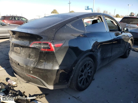 2022 Tesla Model Y Long Range with VIN 7SAYGDEEXNF340147, listed as a Copart auction lot 43986645 with 0 mi miles and Salvage Title. Bid and sale history available at carsss.com. Image 3.