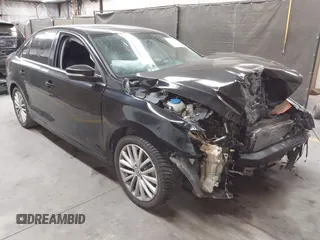 2015 Volkswagen Jetta Sport with VIN 3VWD17AJ2FM289187, listed as a IAAI auction lot 42375700 with 115,285 mi miles and . Bid and sale history available at DreamBid. Image 1.