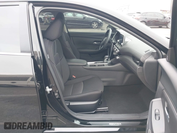 2025 Nissan Sentra SV with VIN 3N1AB8CV1SY243431, listed as a IAAI auction lot 41885210 with 1,325 mi miles and . Bid and sale history available at DreamBid. Image 5.