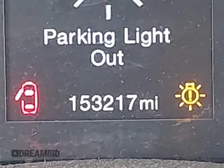 2017 Jeep Renegade Latitude z VIN ZACCJBBB7HPG31581, wystawiony jako IAAI lot #41933910 z przebiegiem 153 217 mil mil oraz . Historia ofert i sprzedaży dostępna na DreamBid. Obrazek 15.