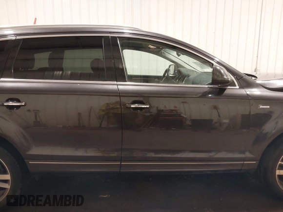 2013 Audi Q7 Premium Plus z VIN WA1LGAFE5DD005527, wystawiony jako IAAI lot #42616487 z przebiegiem 113 552 mil mil oraz . Historia ofert i sprzedaży dostępna na DreamBid. Obrazek 14.