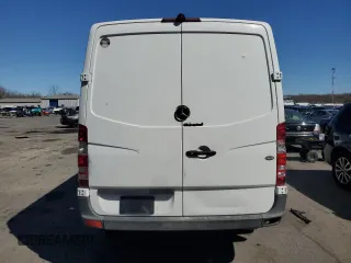 2016 Mercedes-Benz Sprinter Cargo with VIN WD3PE7DD2GP322396, listed as a Copart auction lot 49437965 with 189,127 mi miles and Salvage Title. Bid and sale history available at carsss.com. Image 6.