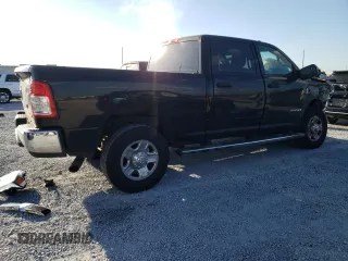 2021 Ram 2500 Tradesman with VIN 3C6UR5CLXMG694652, listed as a Copart auction lot 45122945 with 62,635 mi miles and Salvage Title. Bid and sale history available at carsss.com. Image 3.