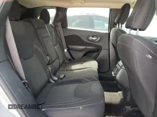 2016 Jeep Cherokee Latitude with VIN 1C4PJMCB5GW210133, listed as a Copart auction lot 61161545 with 222,461 mi miles and Clean title. Bid and sale history available at DreamBid. Image 11.
