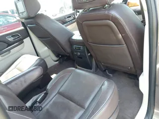 2014 Cadillac Escalade ESV Platinum z VIN 1GYS3KEF2ER211481, wystawiony jako IAAI lot #41880283 z przebiegiem 91 051 mil mil oraz . Historia ofert i sprzedaży dostępna na DreamBid. Obrazek 8.