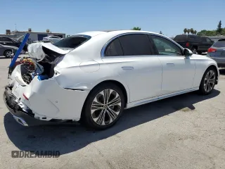 2024 Mercedes-Benz E-Class E 350 with VIN W1KLF4HB2RA027612, listed as a Copart auction lot 59123814 with 308 mi miles and Salvage Title. Bid and sale history available at carsss.com. Image 3.