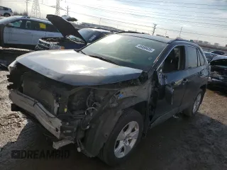 2019 Toyota RAV4 XLE with VIN JTMP1RFV3KD040457, listed as a Copart auction lot 46469435 with 62,067 mi miles and Salvage Title. Bid and sale history available at carsss.com. Image 1.