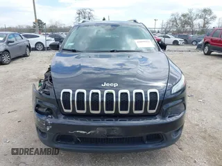 2014 Jeep Cherokee Latitude with VIN 1C4PJLCB6EW186576, listed as a IAAI auction lot 42099422 with 117,681 mi miles and . Bid and sale history available at DreamBid. Image 13.