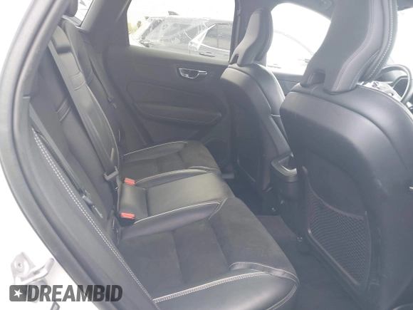2019 Volvo XC60 R-Design with VIN LYV102RMXKB327226, listed as a IAAI auction lot 41922619 with 46,823 mi miles. Bid and sale history available at carsss.com. Image 8.