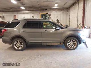 2014 Ford Explorer XLT with VIN 1FM5K8D81EGB57934, listed as a IAAI auction lot 41755203 with 138,265 mi miles. Bid and sale history available at carsss.com. Image 13.