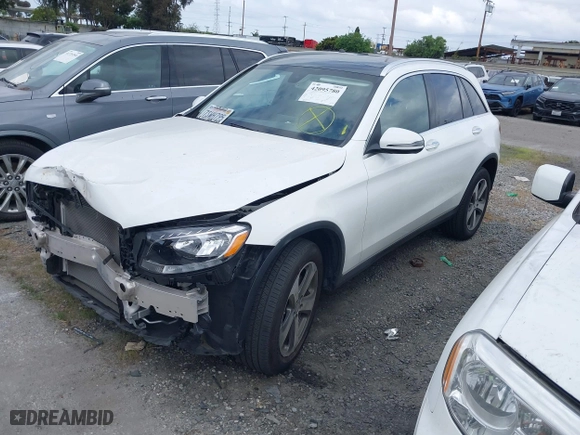 2016 Mercedes-Benz GLC with VIN WDC0G4JBXGF072408, listed as a IAAI auction lot 42095780 with 35,801 mi miles. Bid and sale history available at carsss.com. Image 17.