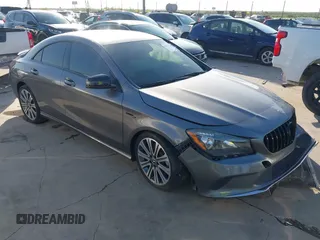 2018 Mercedes-Benz CLA 250 z VIN WDDSJ4EB5JN648760, wystawiony jako IAAI lot #41837463 z przebiegiem 58 723 mil mil oraz . Historia ofert i sprzedaży dostępna na DreamBid. Obrazek 1.