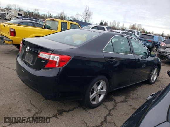 2012 Toyota Camry L with VIN 4T1BF1FK0CU034258, listed as a Copart auction lot 43572785 with 200,166 mi miles and Salvage Title. Bid and sale history available at carsss.com. Image 3.