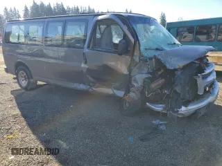 2000 Chevrolet Express with VIN 1GAGG29R0Y1198021, listed as a Copart auction lot 42247065 with Not Provided miles and Salvage Title. Bid and sale history available at carsss.com. Image 4.