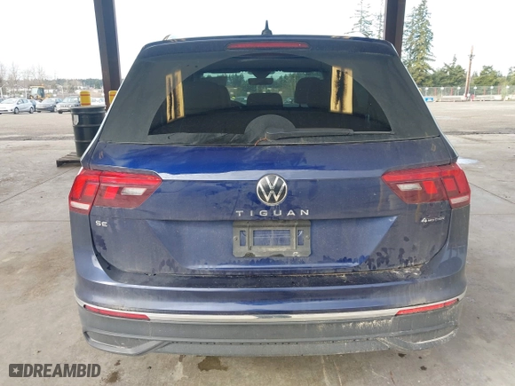 2022 Volkswagen Tiguan SE with VIN 3VV2B7AX5NM118400, listed as a IAAI auction lot 41664009 with 85,101 mi miles. Bid and sale history available at carsss.com. Image 16.