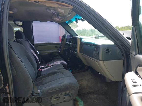 2002 Chevrolet Tahoe LS with VIN 1GNEC13Z12R249412, listed as a IAAI auction lot 42658863 with 261,383 mi miles and . Bid and sale history available at DreamBid. Image 5.