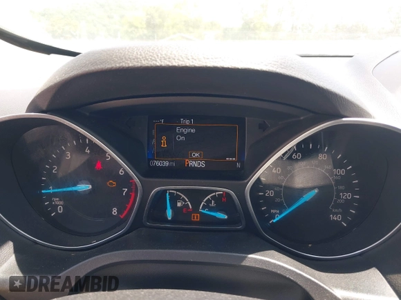 2017 Ford Escape SE z VIN 1FMCU9G95HUD37371, wystawiony jako IAAI lot #42393304 z przebiegiem 76 039 mil mil oraz . Historia ofert i sprzedaży dostępna na DreamBid. Obrazek 7.