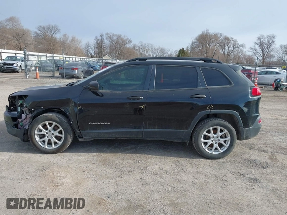 2017 Jeep Cherokee Sport с VIN 1C4PJLAB7HW669467, выставлен на аукционе IAAI как лот 41849030 с пробегом 170 265 миль миль и . История ставок и продаж доступна на DreamBid. Изображение 14.