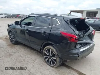 2017 Nissan Rogue SV with VIN JN1BJ1CP8HW028998, listed as a IAAI auction lot 42224825 with 96,213 mi miles and . Bid and sale history available at DreamBid. Image 3.