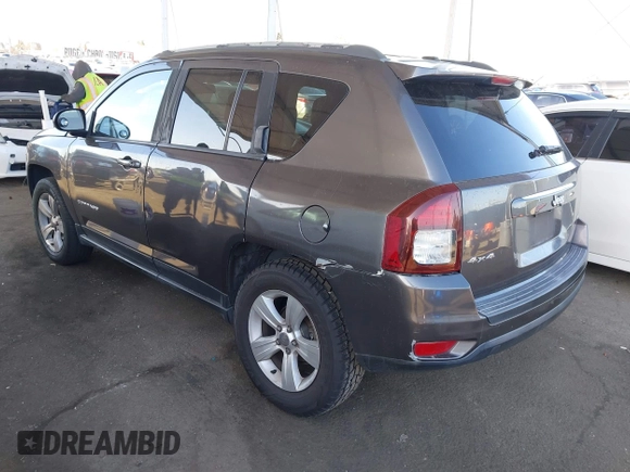 2016 Jeep Compass Latitude with VIN 1C4NJDEB2GD685383, listed as a IAAI auction lot 41968450 with 273,938 mi miles. Bid and sale history available at carsss.com. Image 3.